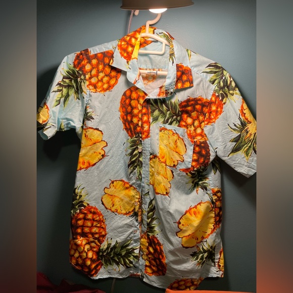 Other - 🍍 Pineapple Hawaiian Style Short Sleeved Summer Button Down Shirt US M 🍍